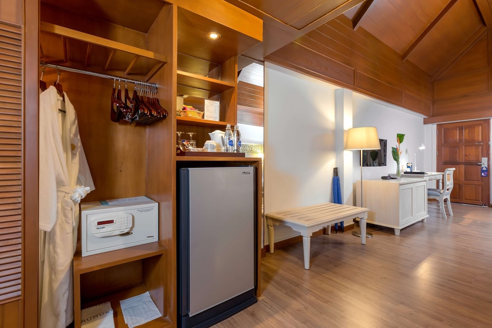 Best Western Premier Bangtao Beach Resort & Spa 55/58