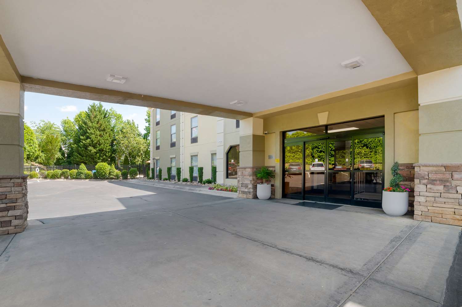 Comfort Inn Asheville Airport 11/13