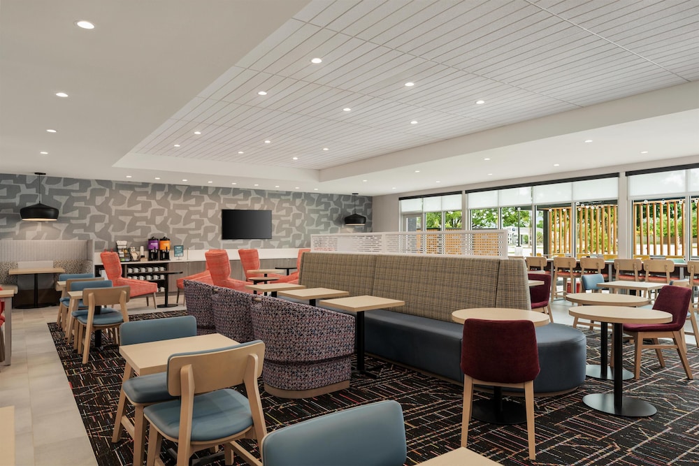 Home2 Suites by Hilton Lafayette I-10 34/55