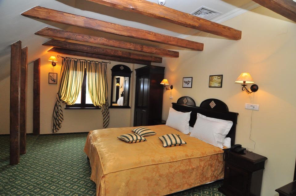 Hotel Koronna 11/22