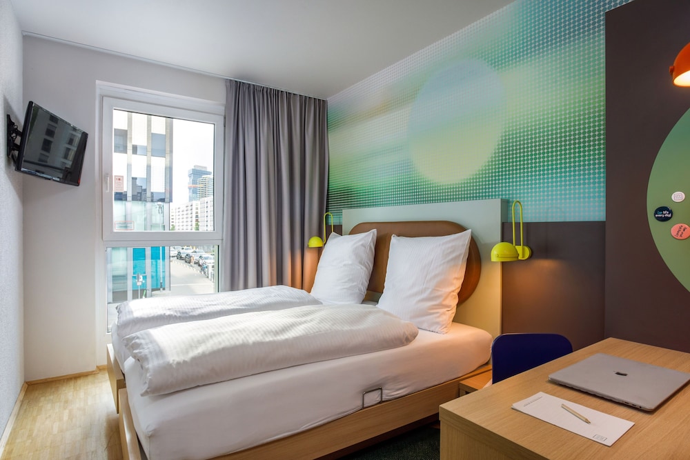 STANDARD, TWIN BEDS