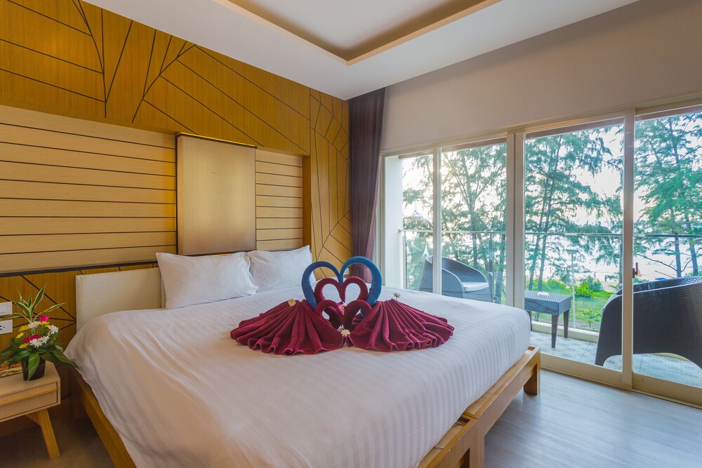 Anda Beachside Hotel 56/85