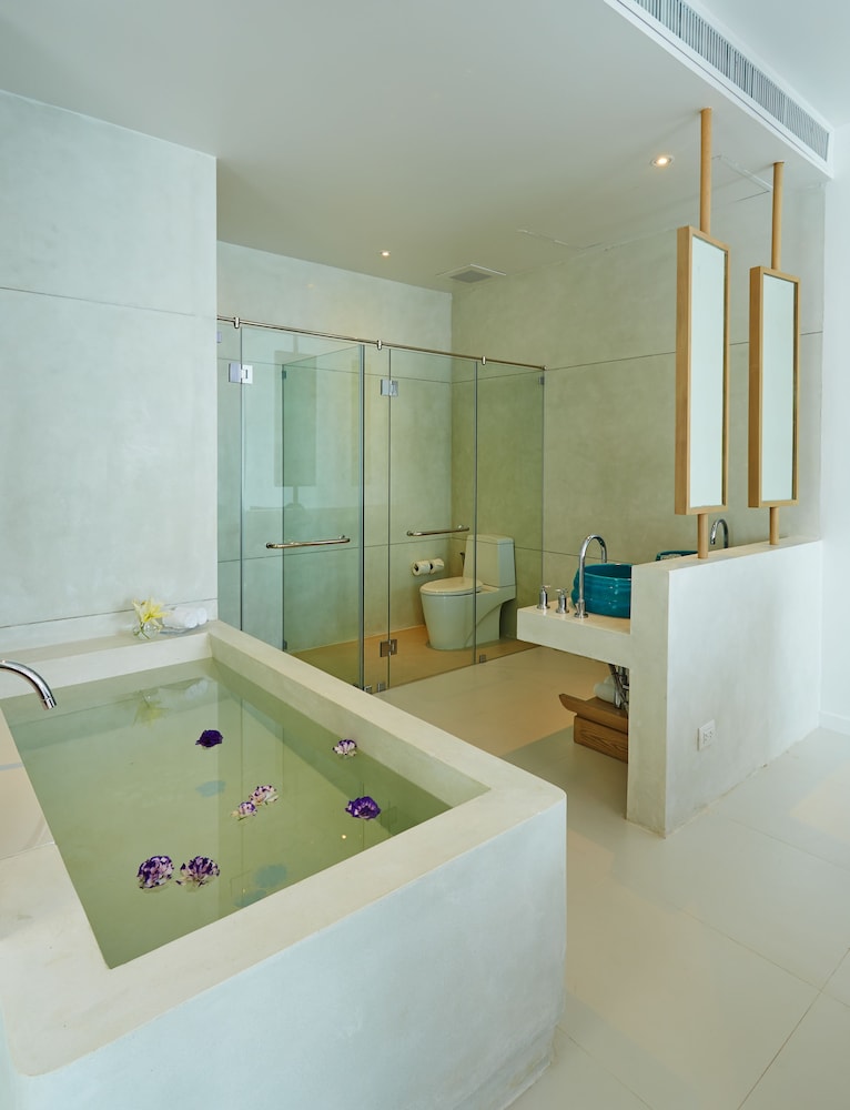 Bandara Pool Villas, Phuket (ex Bandara Villas Phuket) 28/80