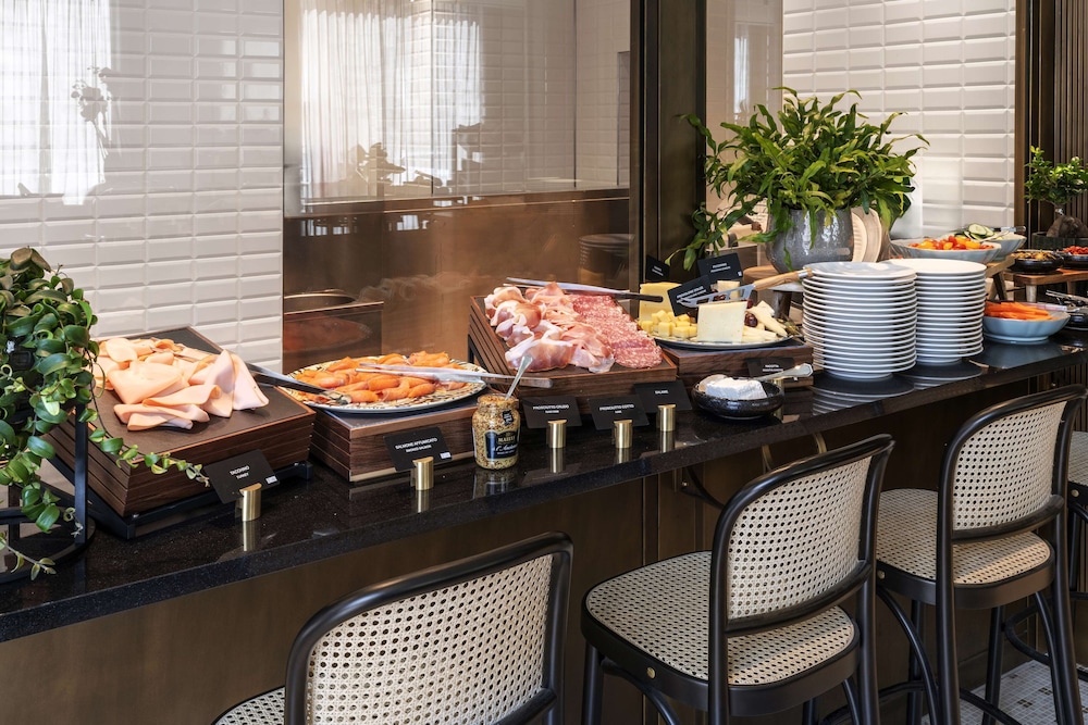 Radisson Collection Hotel, Roma Antica 38/50