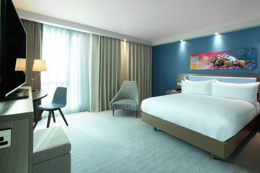 Hampton by Hilton Hamilton Park 17/49