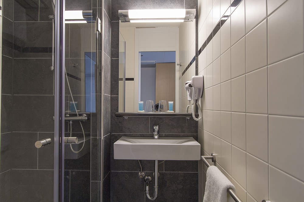 Bastion Hotel Roosendaal 15/36