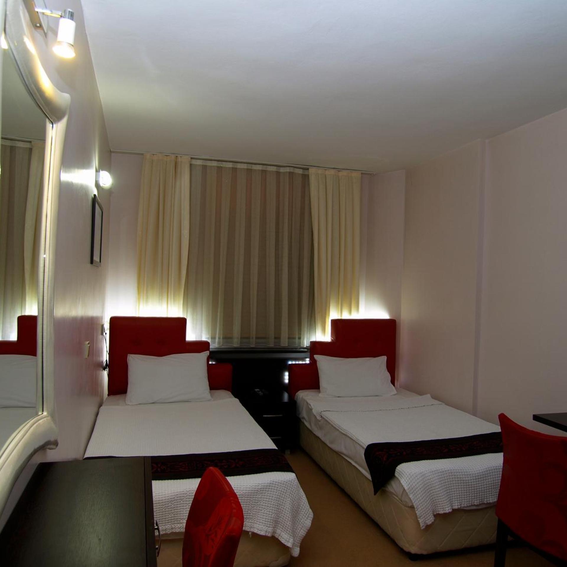 Room, Double or Twin Bed