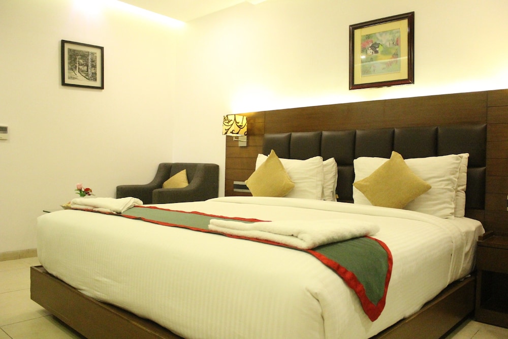 Nk Grand Park Hotel 14/60