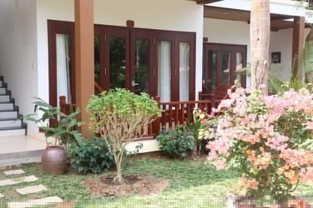 Tropicana Resort 61/74