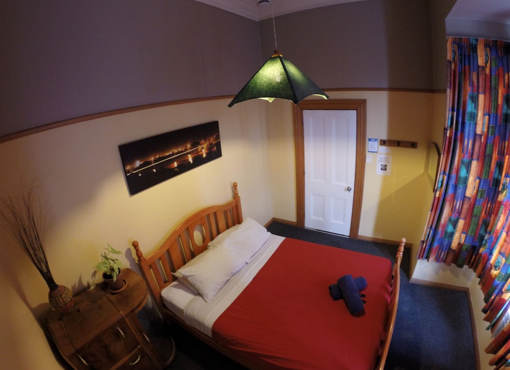 Bazil S Hostel Surf School 6/31