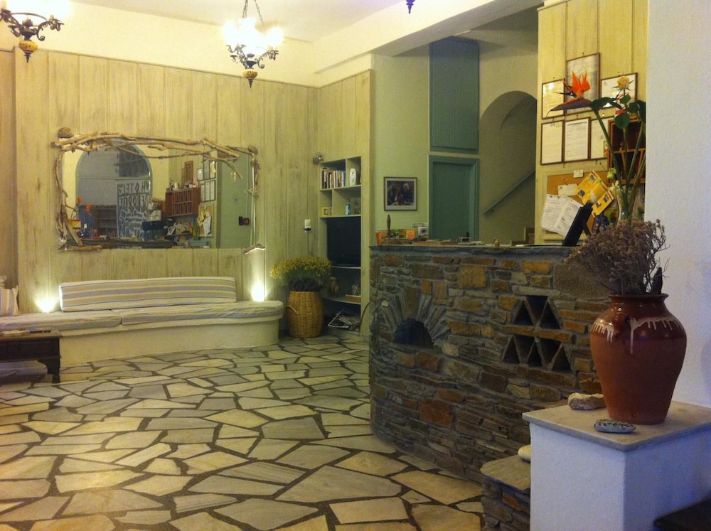 Afrodite Hotel 5/50