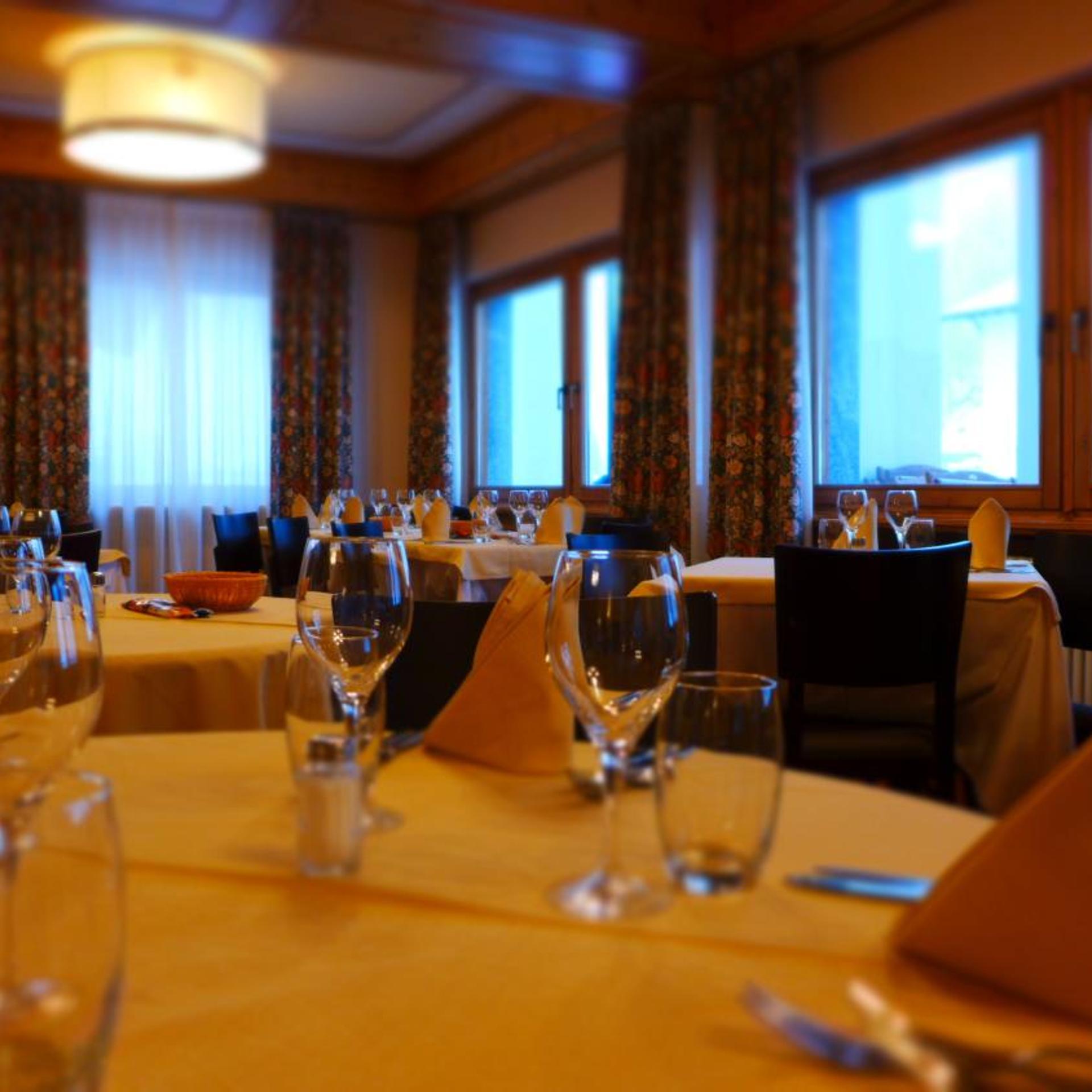 Dufour Hotel 24/42