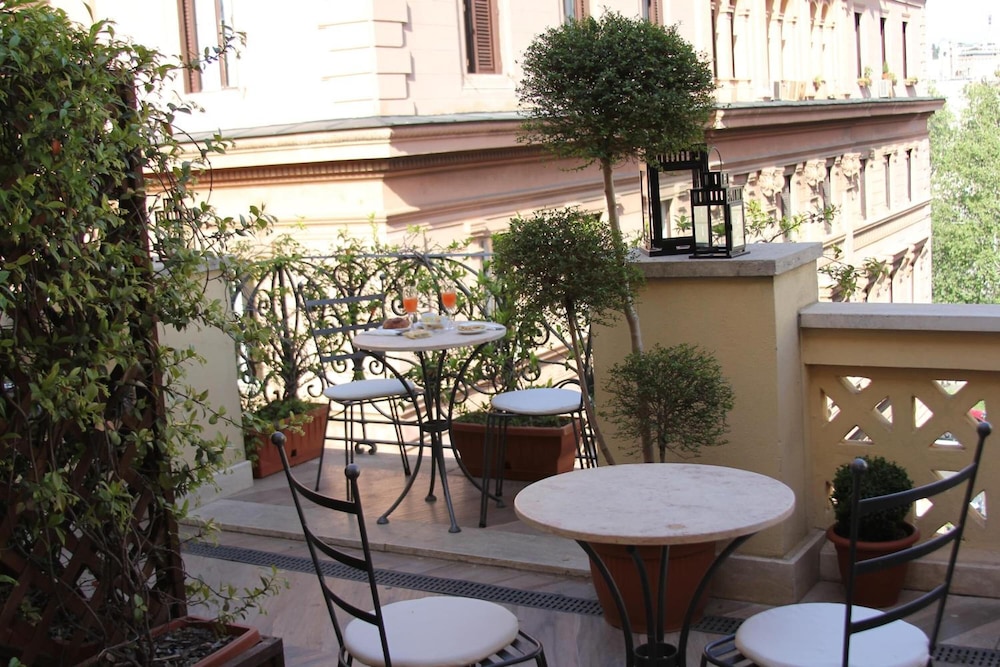 HOTEL RESIDENZA CAVALLINI 21/32