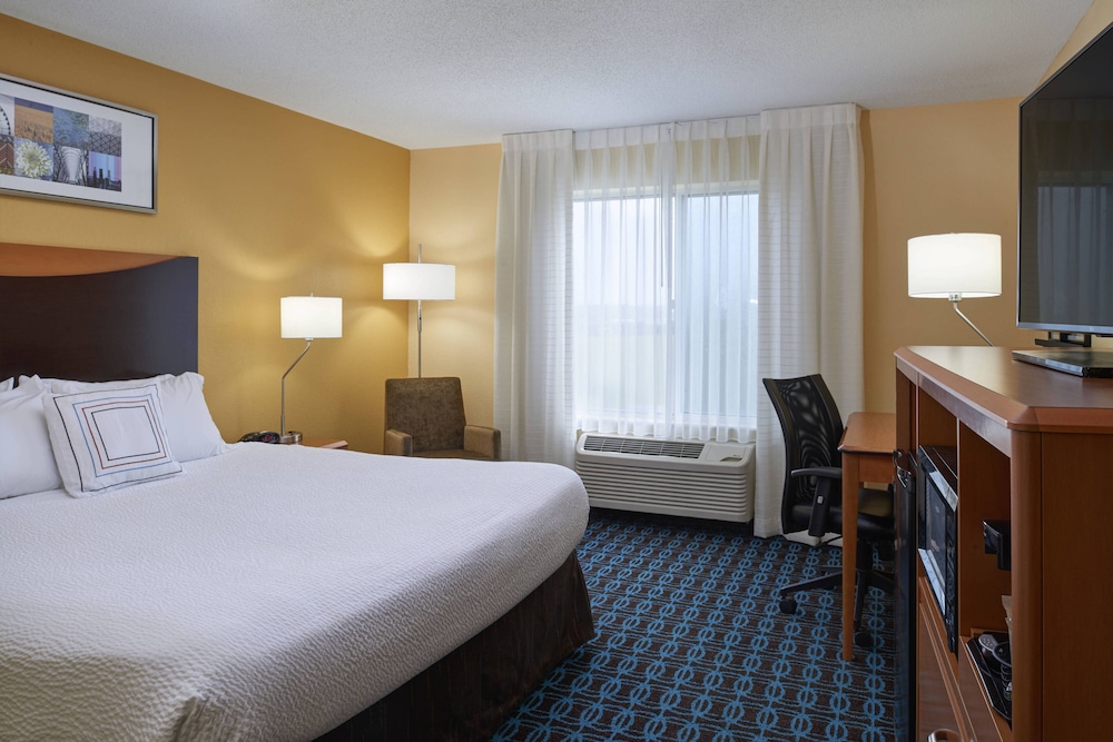 Fairfield Inn by Marriott Richmond 3/13