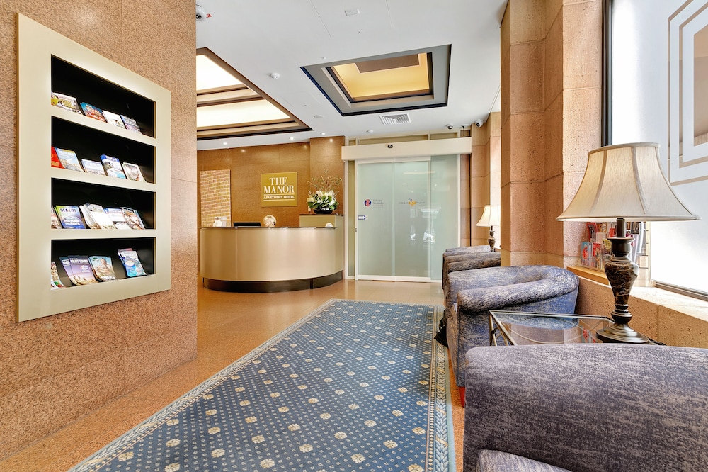 The Manor Apartment Hotel 46/56