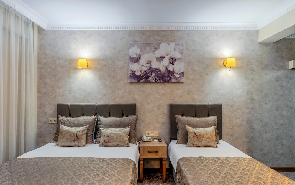 Sultan Hamit Hotel 37/57