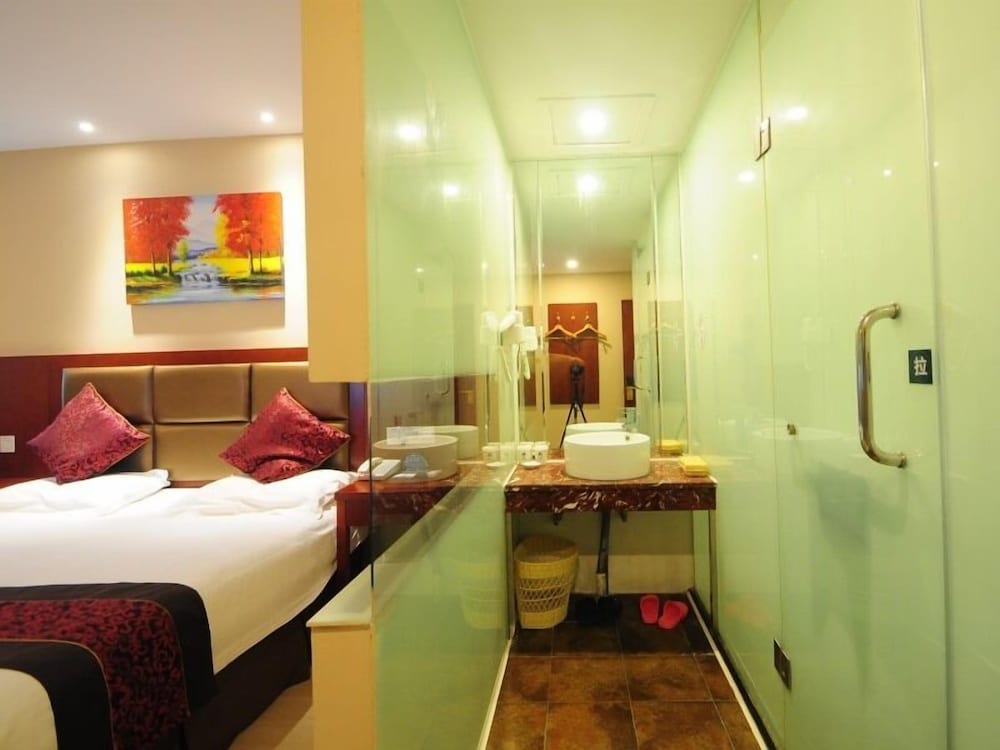GreenTree Inn HeFei Shushan District Dashushan Metro Station Express Hotel 15/20