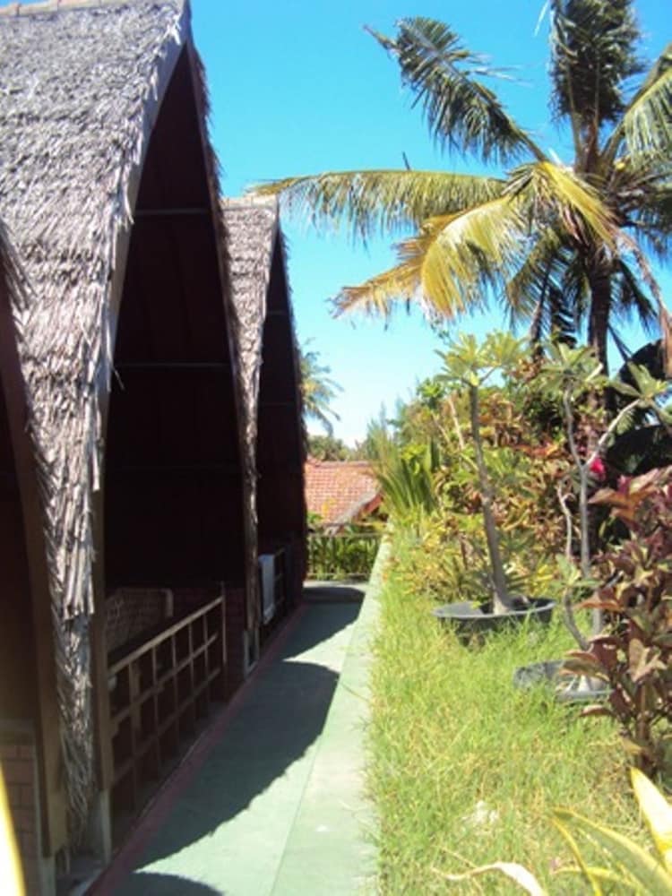 Banana Leaf Bungalows 19/23