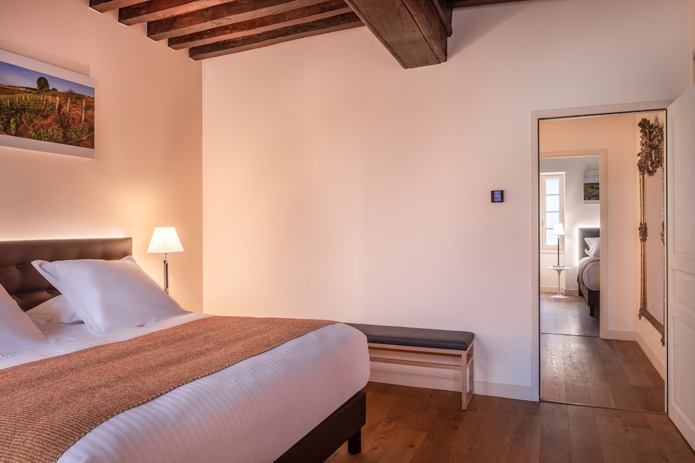 CARMEL, SUITE