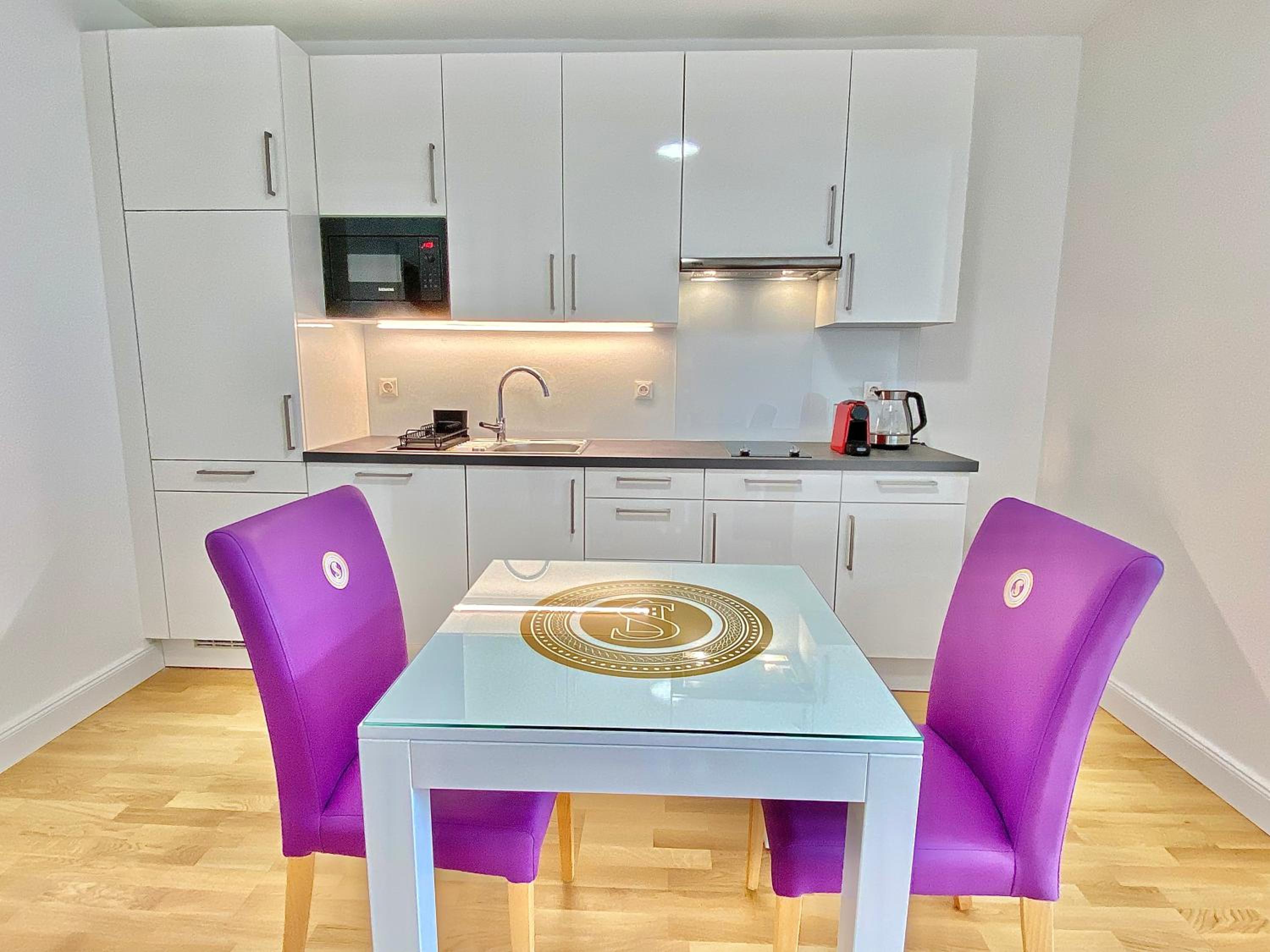 Steiner Residences Modling 6/12