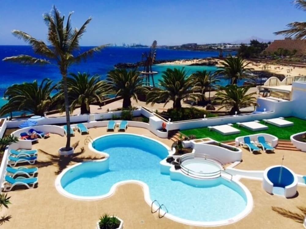 Neptuno Suites - Only Adults 45/50
