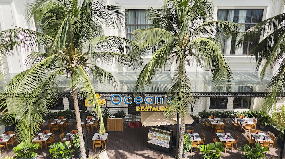 Nesta Hotel Danang 42/50