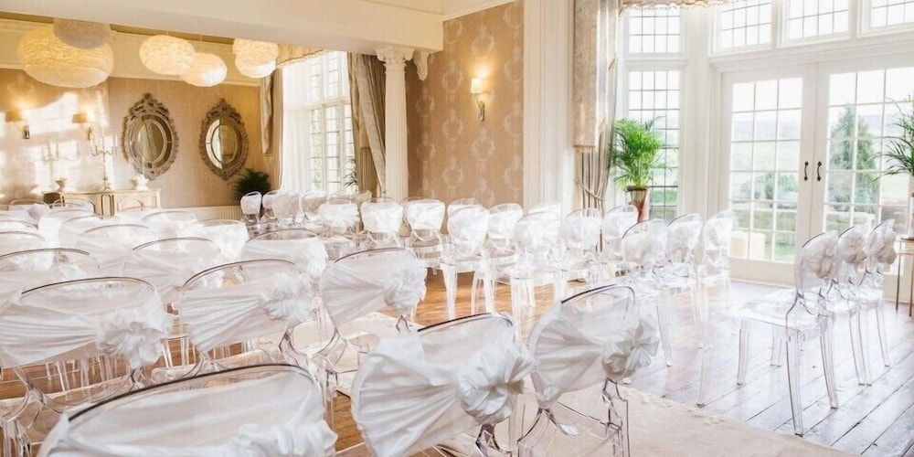 Falcon Manor Hotel 30/49