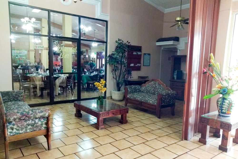 Hotel Posada Santa Fe 27/50