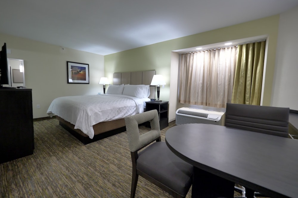 Candlewood Suites Grand Prairie Arlington An Ihg Hotel 10/40