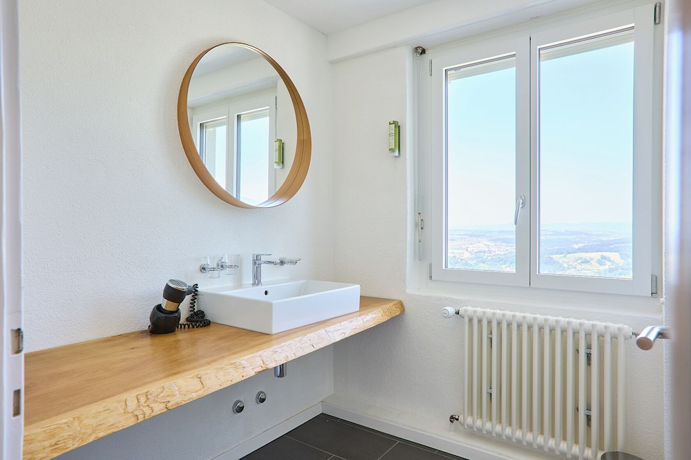 Hotel Sonnenberg 33/33