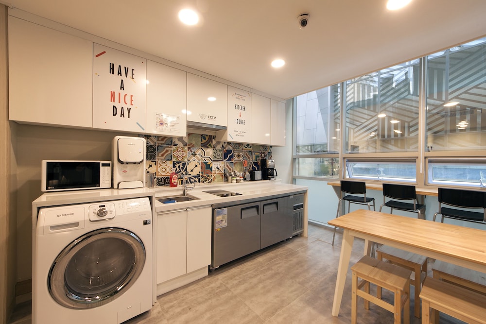 OYO Hostel Myeongdong 1 5/63