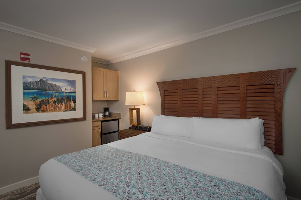 Lanai, Queen Bed, Accessible