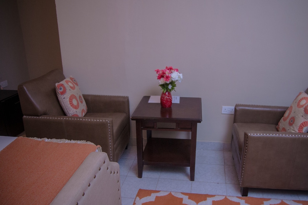 Appiah's Royal Suites 25/45