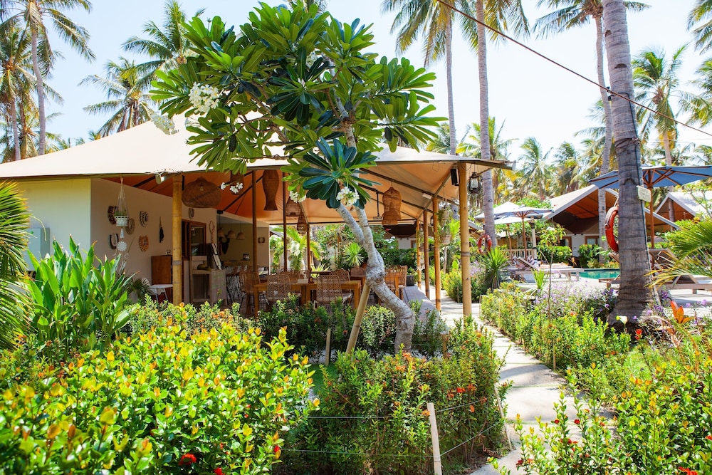Gili Tenda Resort 2/50