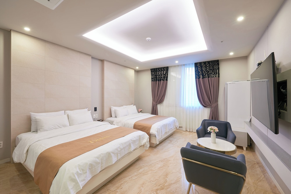 Dubai Hotel Gwangju 18/44