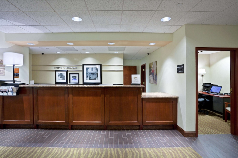 Hampton Inn Clifton Park 7/56