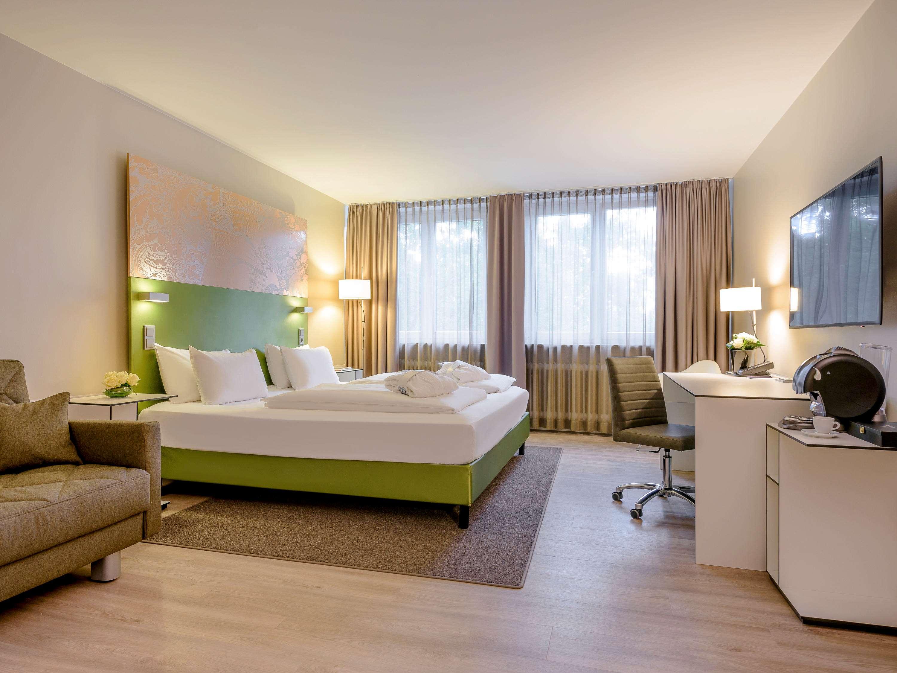 PRIVILEGE, DOUBLE BED, SOFA, LARGE