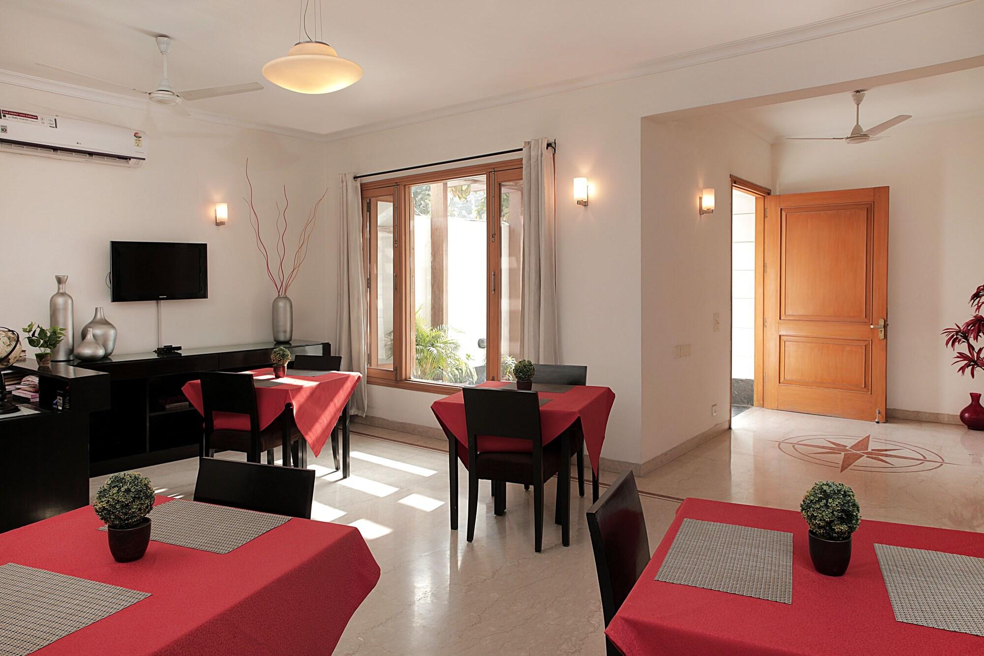 Ahuja Residency Cyber City I 22/27