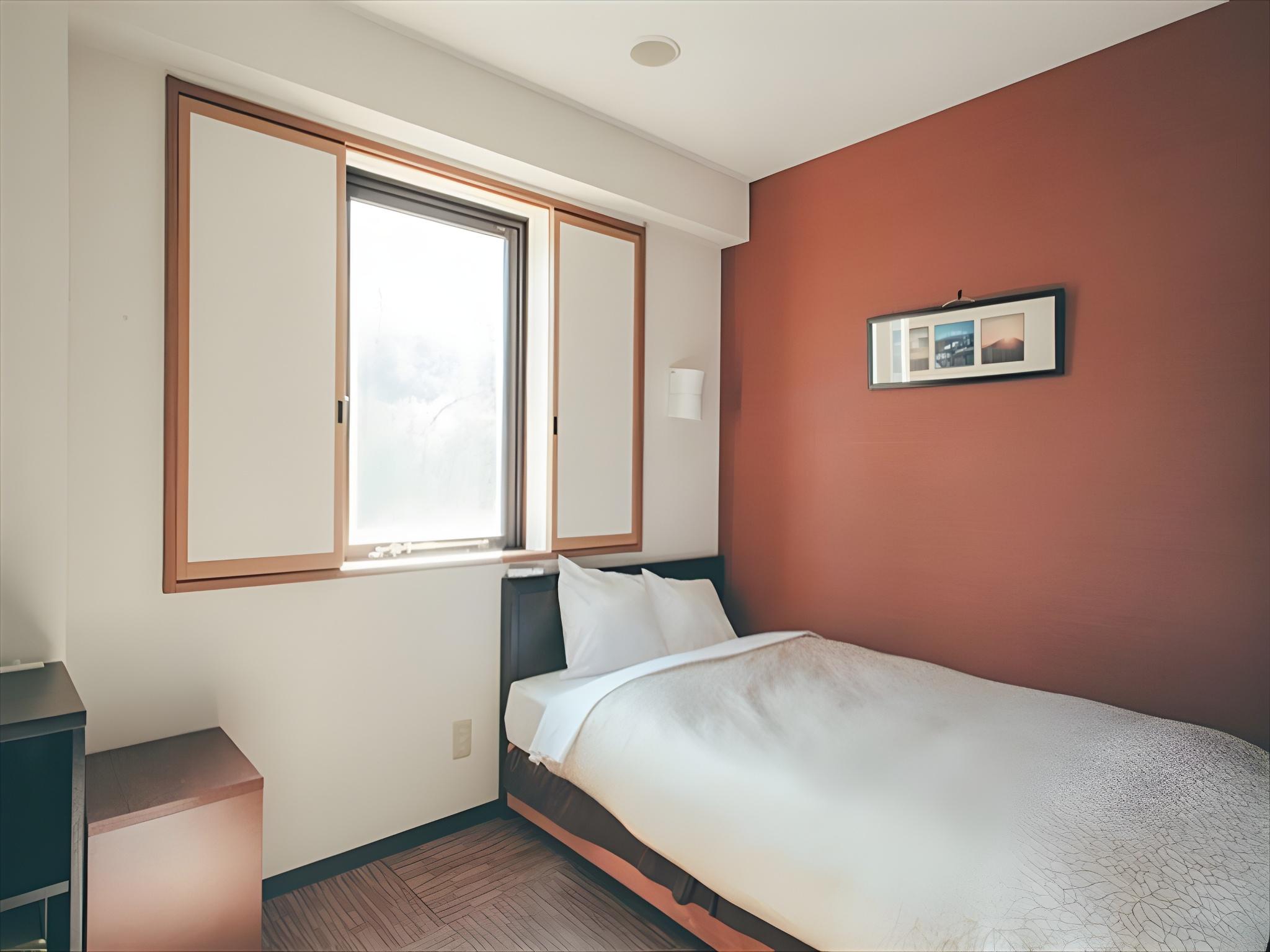 Semi Room, Economy, Single, Semi Double Bed