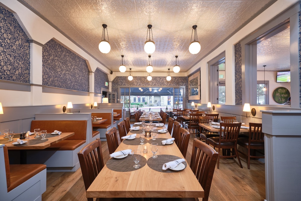 Calistoga Inn Restaurant And Brewery 47/69