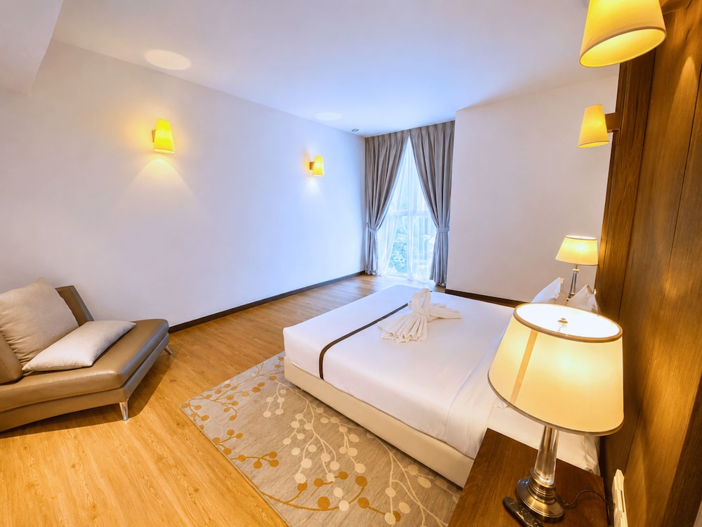 Top Holiday Hotel 31/52