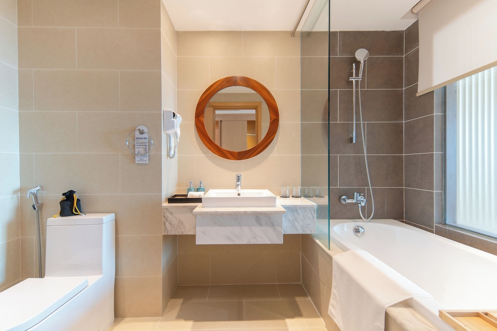 Starcity Bayfront Nha Trang Hotel 76/76