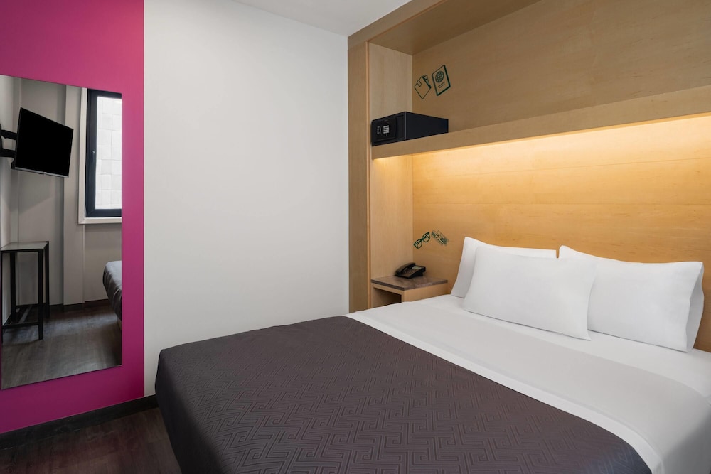 Hotel MX zocalo CDMX, Trademark Collection by Wyndham 14/48