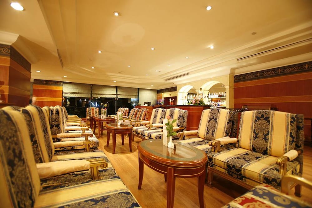 Golden Tulip Sovereign Hotel 33/50