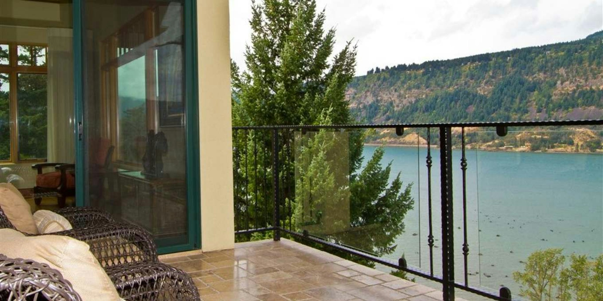 Columbia Cliff Villas Hotel 25/47