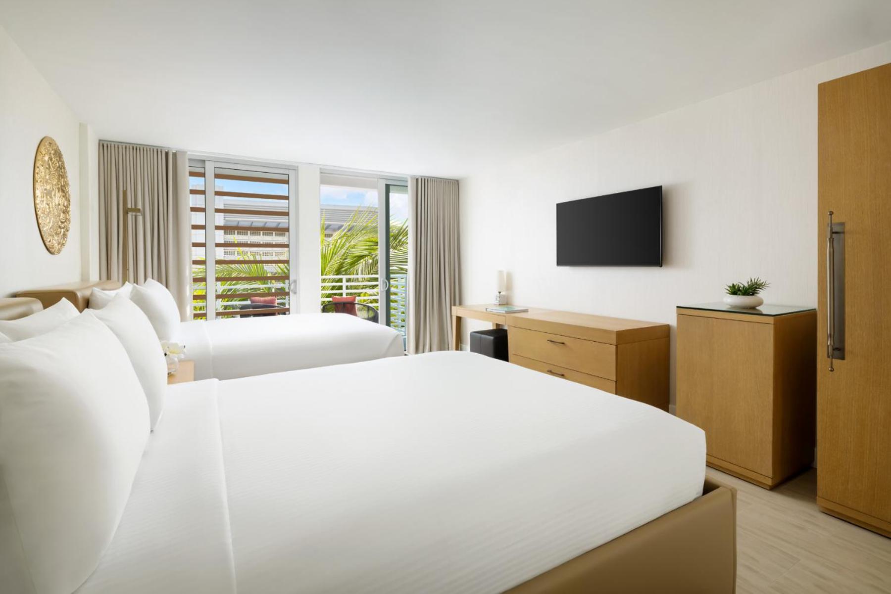 Room, 2 Queen Beds, Partial Ocean View, French Balcony