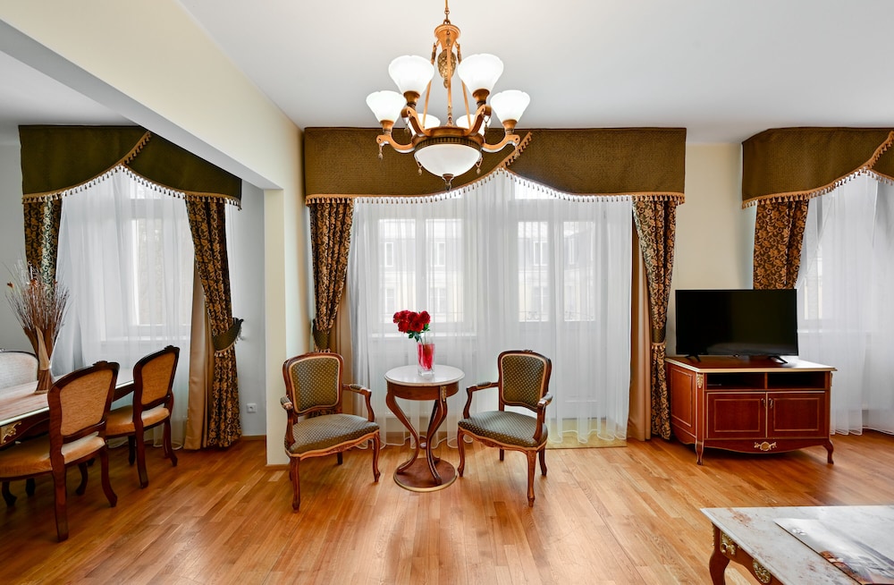 Hotel Residence Romanza 48/62