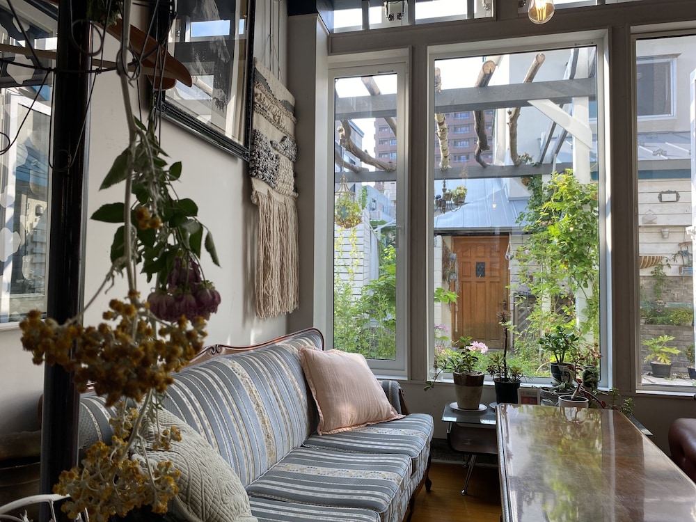 Little Barrel Guest House - Hostel 26/81