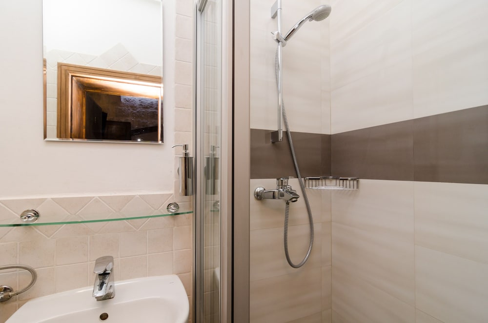 Edi Sea View Rooms 14/44