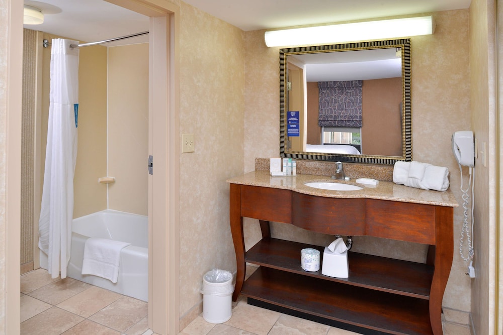 Hampton Inn Wytheville 25/53
